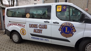 Neuer Bus der Löwenschule